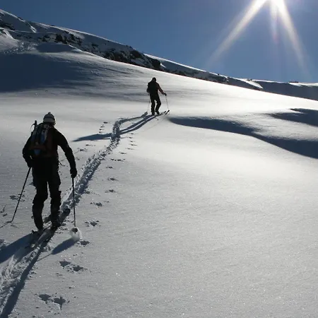 מלון Alpenrose Ski&bike Mountain 3*