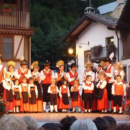 Alpenrose Ski&bike Mountain グレッソネイ・サイント・ジェアン