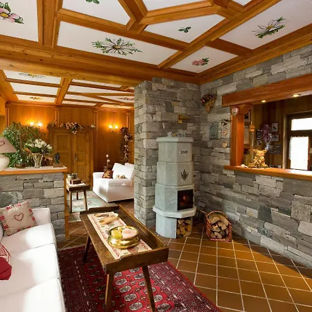 Alpenrose Ski&bike Mountain 3*